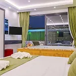 Ortac 1 Doga Icerisinde, Korunakli Villa