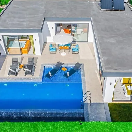 Ortaç 1 Doğa ıçerisinde, Korunaklı Villa