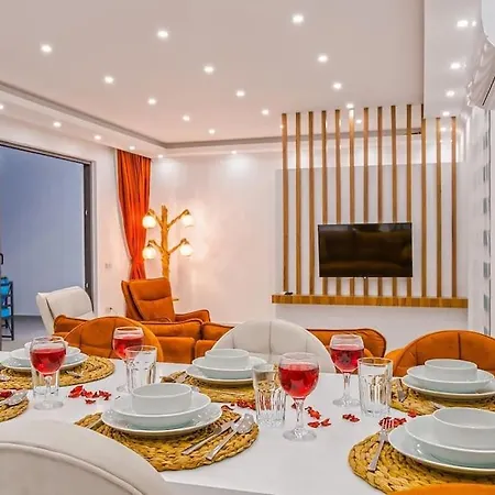 Ortac 1 Doga Icerisinde, Korunakli Kaş