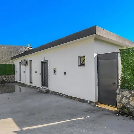 Villa Ortac 1 Doga Icerisinde, Korunakli Kaş
