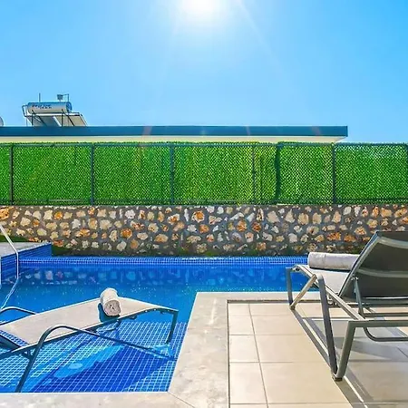 Villa Ortac 1 Doga Icerisinde, Korunakli *