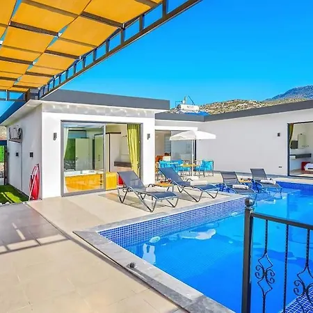 Ortac 1 Doga Icerisinde, Korunakli Kaş