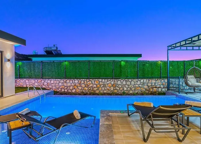 Ortac 1 Doga Icerisinde, Korunakli Βίλα *