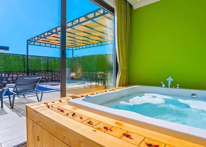 Βίλα Ortac 1 Doga Icerisinde, Korunakli Κας