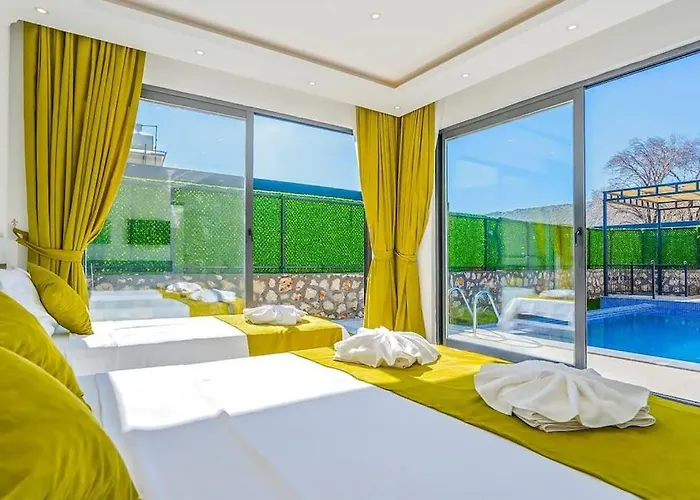 Ortac 1 Doga Icerisinde, Korunakli Κας