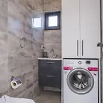 Ortac 1 Doga Icerisinde, Korunakli Villa