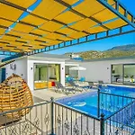 Villa Ortac 1 Doga Icerisinde, Korunakli *